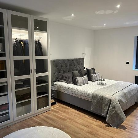 Chambres Dans Maison Neuve Au Style Chic Et Boheme Villeneuve-sous-Dammartin Exterior foto