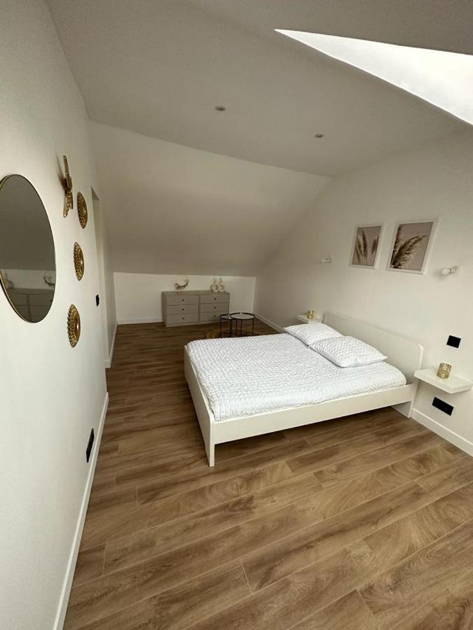 Chambres Dans Maison Neuve Au Style Chic Et Boheme Villeneuve-sous-Dammartin Exterior foto